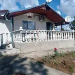 Holiday home мони-зона релакс *