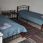 Holiday home мони-зона релакс Brosh